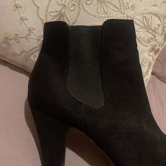 Rampage Women's Size 7M Suede Ankle Boots Black Jading Booties. Like New!!🌟✨🌟✨ - Picture 6 of 8